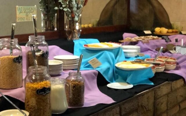 Amanzingwe Lodge Conference Centre & Spa