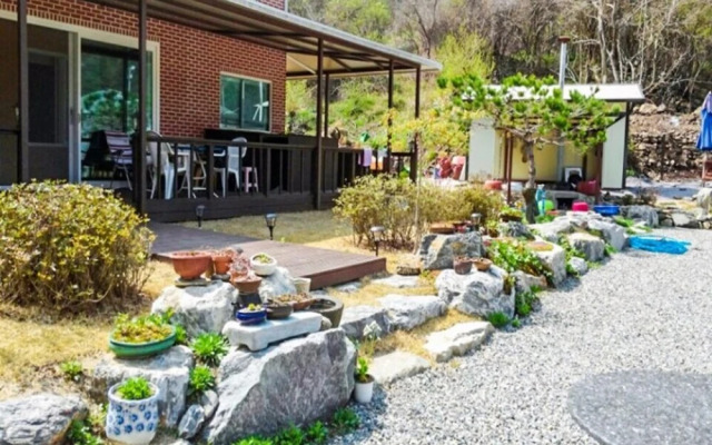 Wonju Gamaksan Hwangtobang Pension