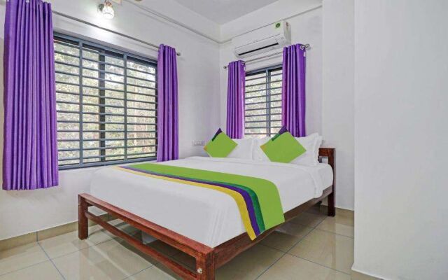 Treebo Nirupama, 750m from Aluva Railway station
