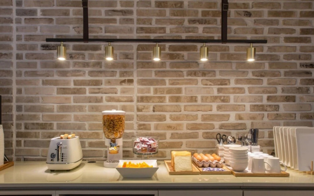 Busan Yeonsan Togok Brown Dot