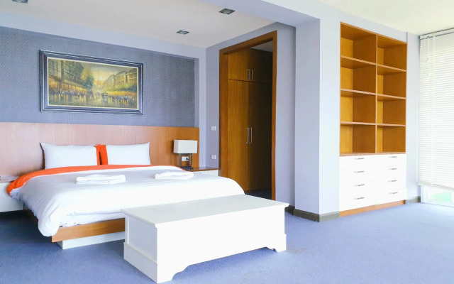 Chateau Vista Serviced apartment