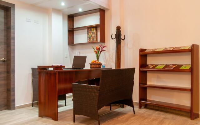 Toucan Platinum Suites Aparthotel