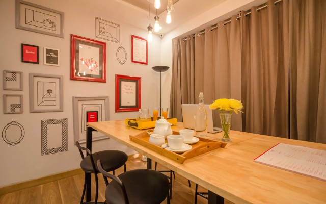 Townhouse Hotel White Orchid Inn