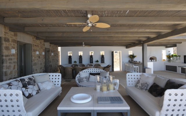 Etoile in Tourlos With 7 Bedrooms and 9 Bathrooms