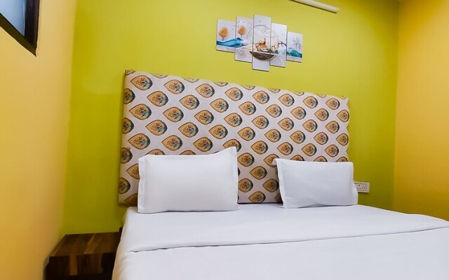 Roomshala 122 Hotel park view