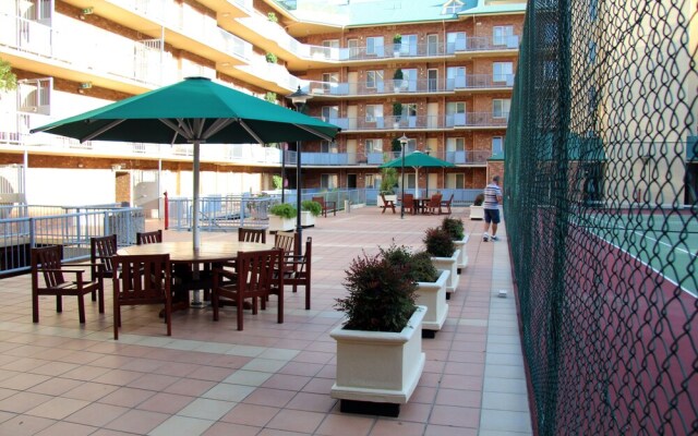 Adelaide Central Apartment - 3Br, 2Bath & Carpark