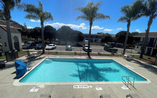 Motel 6 Lompoc, CA