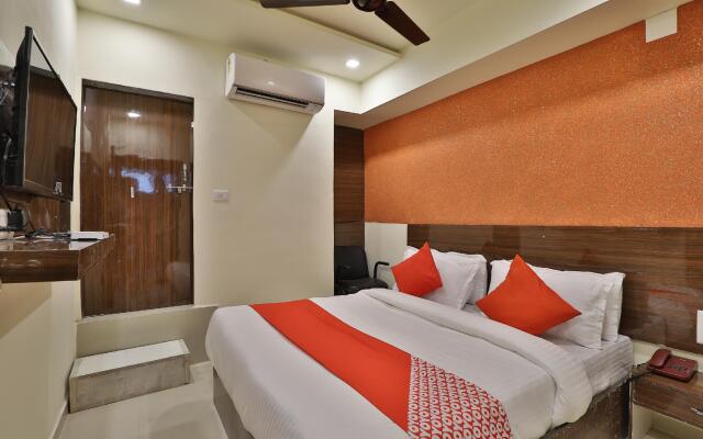 OYO 42047 Hotel Skyland
