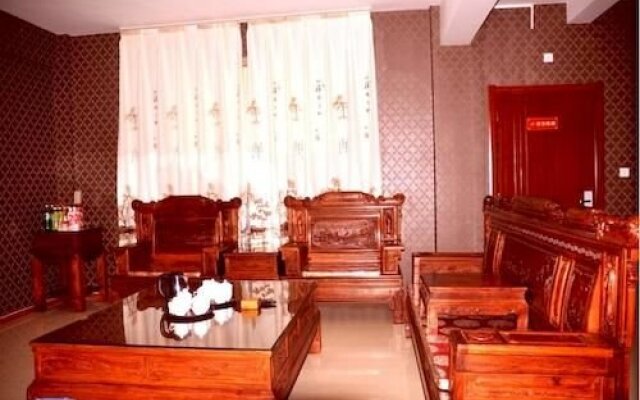 Yuxi Lucky 5 Million Fast Hotel