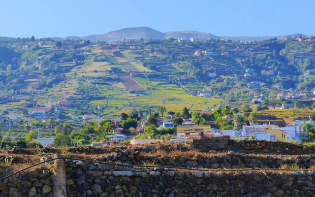 Apartment with One Bedroom in la Orotava, with Wonderful Sea View, Furnished Terrace And Wifi - 5 Km From the Beach