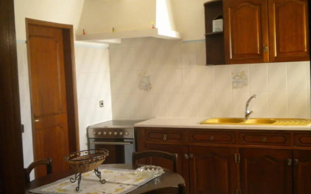 Quartos e Apartamentos Atalaia