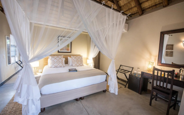 Bushbaby River Lodge