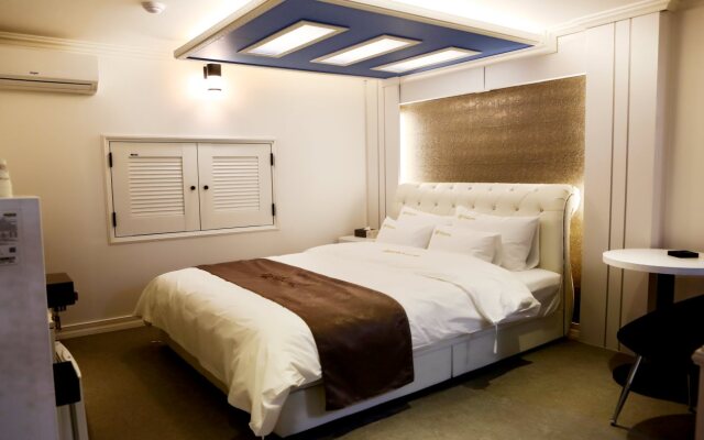 Hanok Hotel