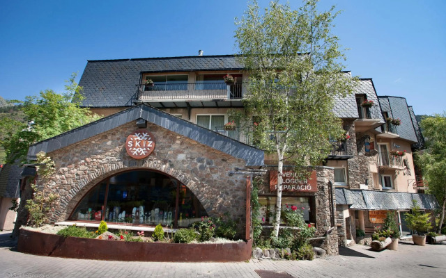 Hotel Llop Gris
