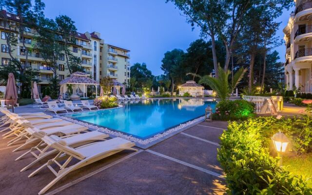 Venera & Anastasia Palace Apartments