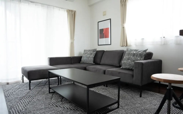 BREAKY HOTEL west coast