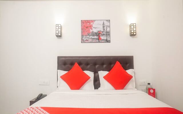 OYO 13304 Divine Destination