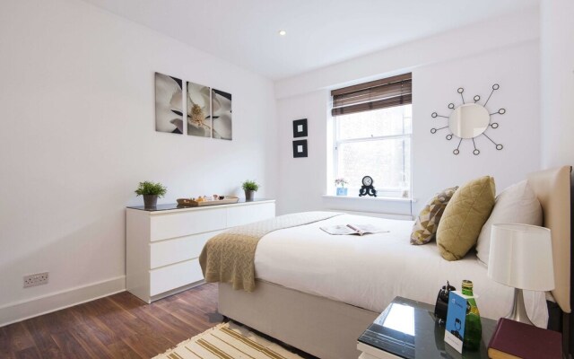 Stunning  Queensway Apartment - SGS
