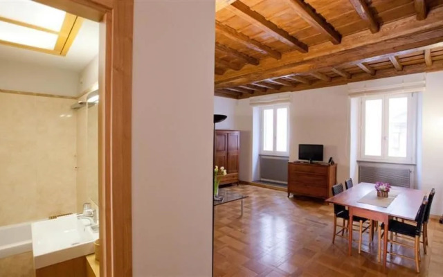 Rental in Rome Pantheon Suite
