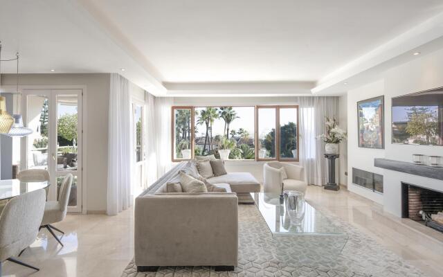 Alcores del Golf, Oustanding luxury penthouse