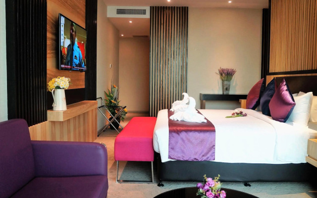 Greens Hotel & Suites