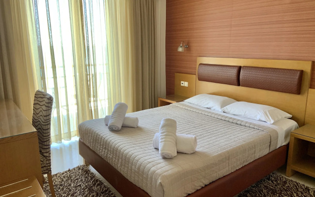 Hotel Flisvos