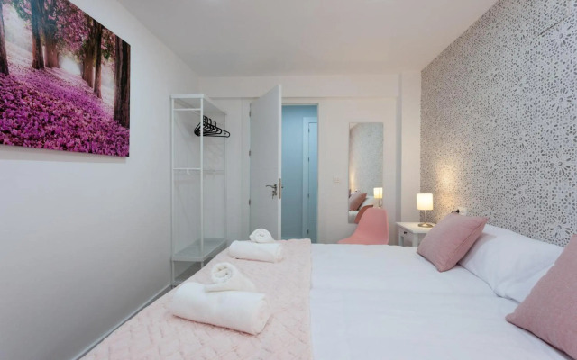 Apartamentos Reina Isabel