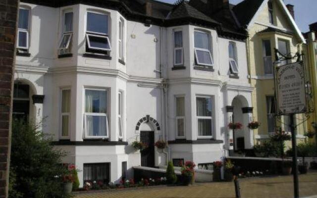 Cambridge Villa Hotel