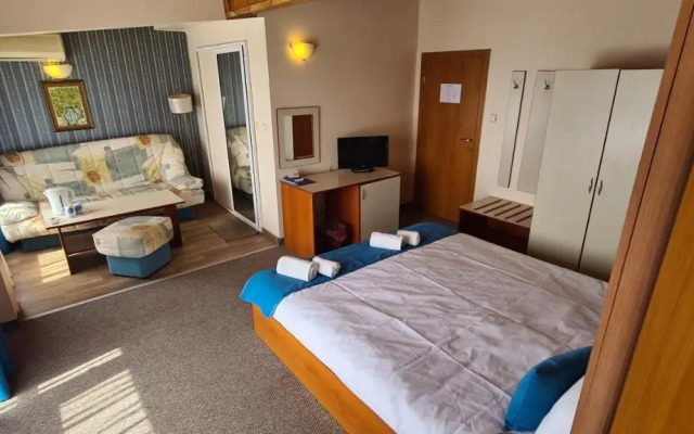 Mirana Family Hotel