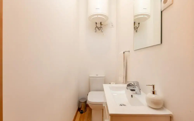 2 Bedroom Apartment in Oporto