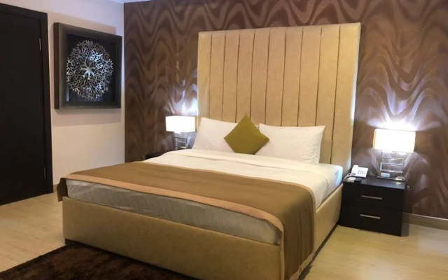 The Cabin Hotel