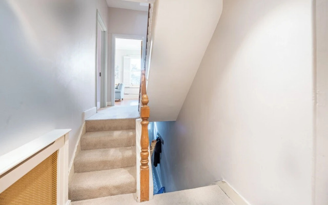 VESTO Three Bedroom Apartment in Clapham