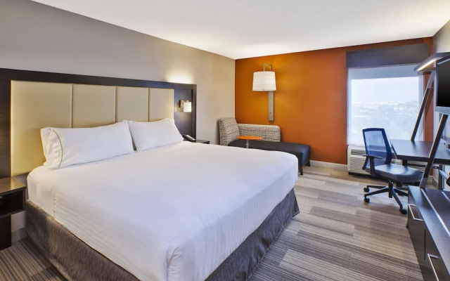 Holiday Inn Express Chicago Midway Airport