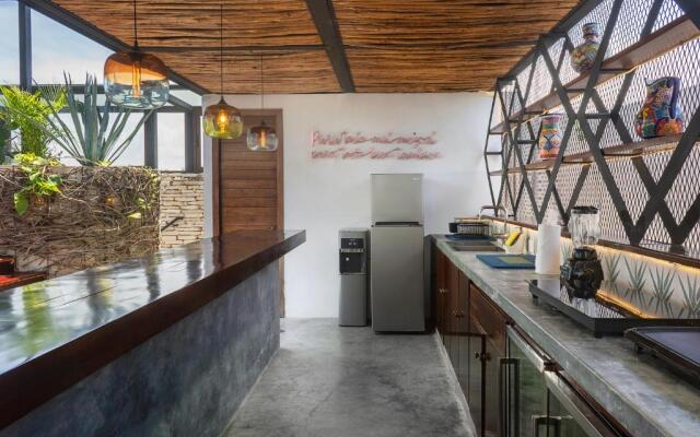 Mamazul Tulum Townhouse with chef & rooftop pool 6BR 12 people