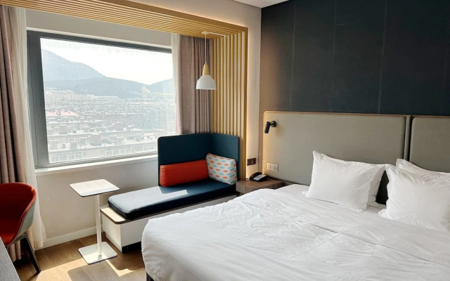 Holiday Inn Express Jinan Jingshi Road