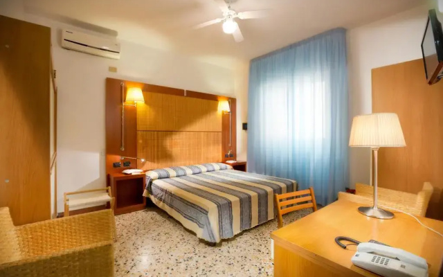 Hotel Etna
