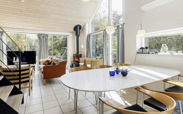 10 Person Holiday Home in Vaeggerlose-by Traum