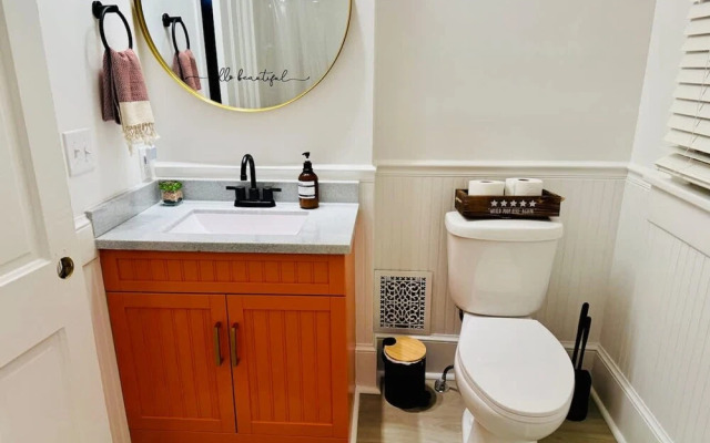 Prime Location Top Rated Free Parking