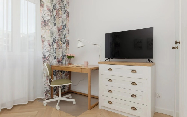 Business Apartment Warsaw by Renters