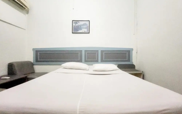 RedDoorz Syariah Near Pelabuhan Sri Bintan Pura Tanjungpinang