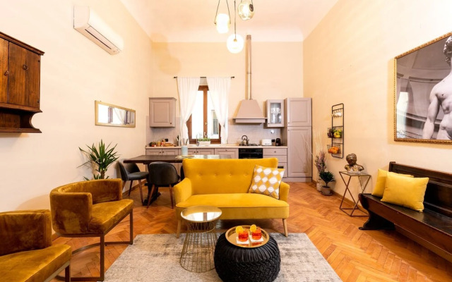 Florentine Palazzo - 4 bedrooms - Historic Center apt