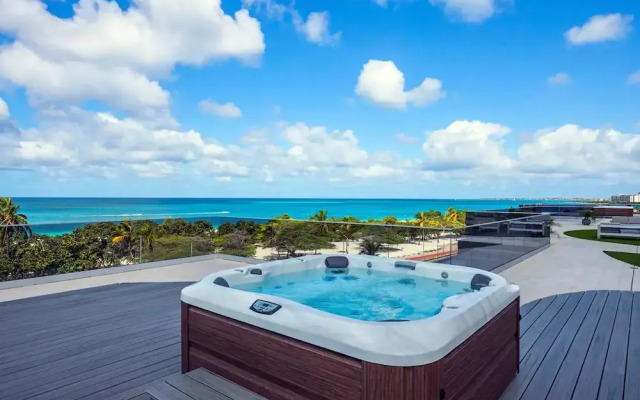 Eagle Beach Modern 2br2ba Beachfront Condo w Pool