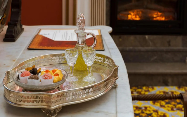 Palazzo Arone dei Baroni di Valentino