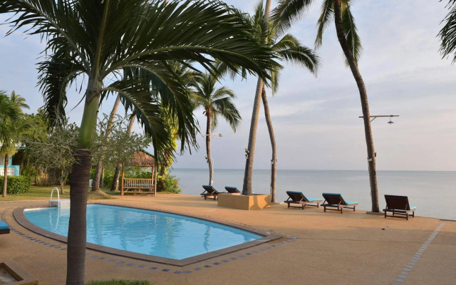 Blu' Beach Bungalows