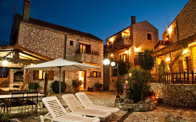 Tsivaras Villas