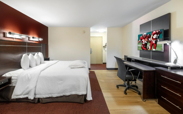 Red Roof Inn PLUS+ Columbus Downtown-Convention Center