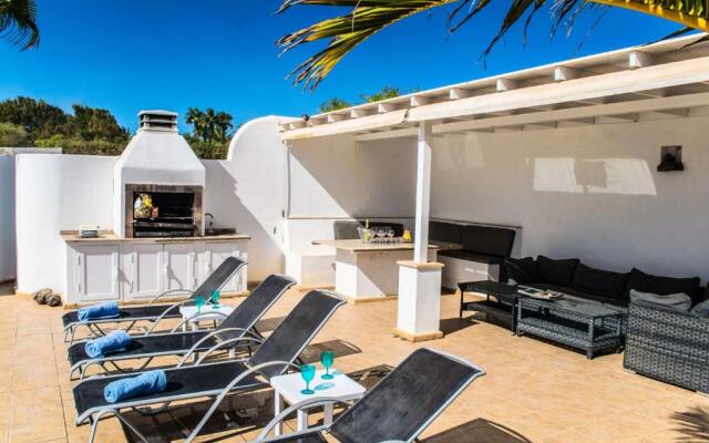 Villa Michelle - LH114 By Villas Now Ltd