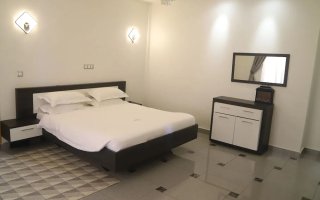 Shalom City Hotel