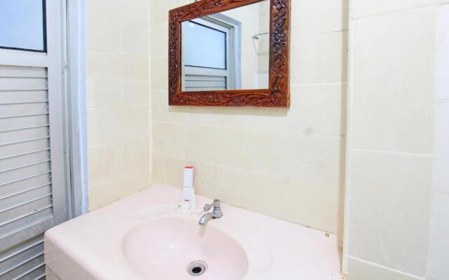 OYO 91516 Wisata Hotel