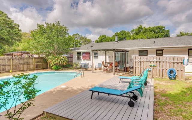 Swim, Golf & Relax: Family-friendly Pensacola Gem